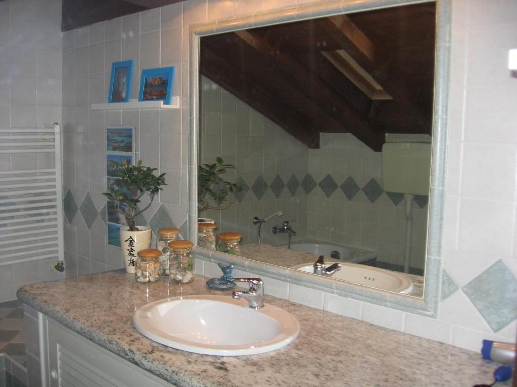 Lo Scoiattolo E La Noce Bed & Breakfast Stresa Oda fotoğraf