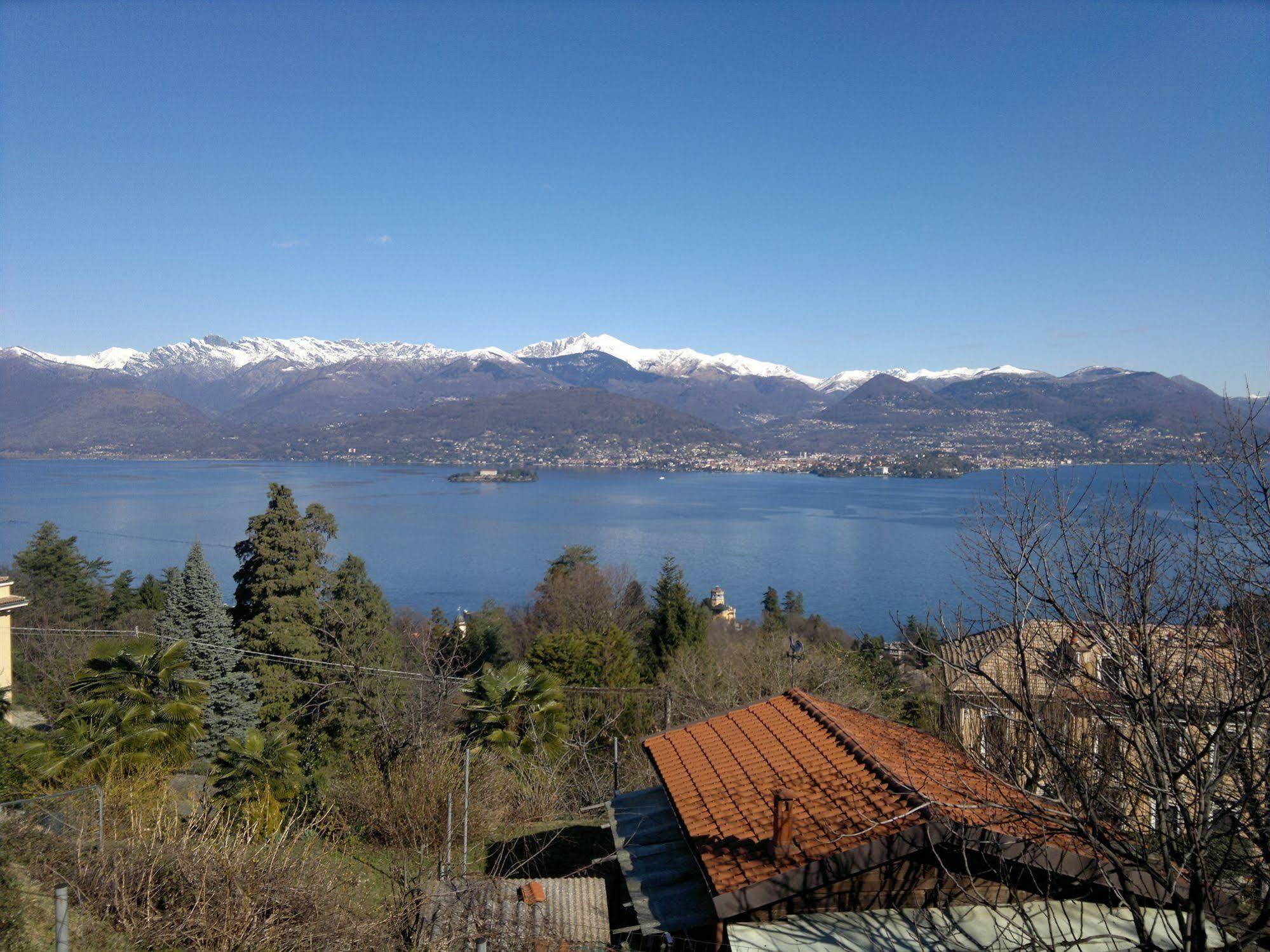 Lo Scoiattolo E La Noce Bed & Breakfast Stresa Dış mekan fotoğraf