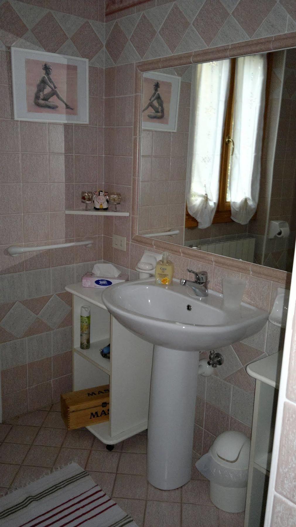 Lo Scoiattolo E La Noce Bed & Breakfast Stresa Dış mekan fotoğraf