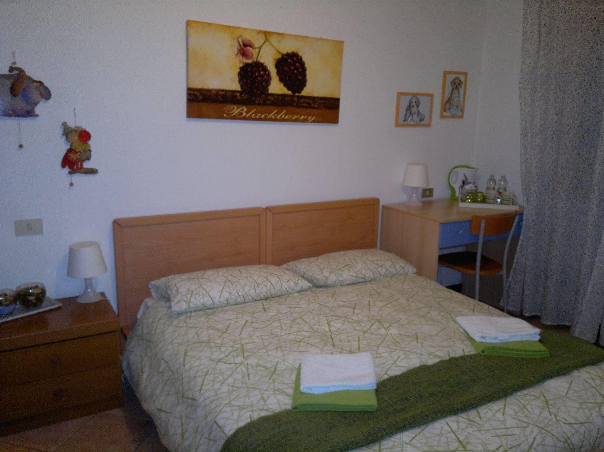 Lo Scoiattolo E La Noce Bed & Breakfast Stresa Dış mekan fotoğraf