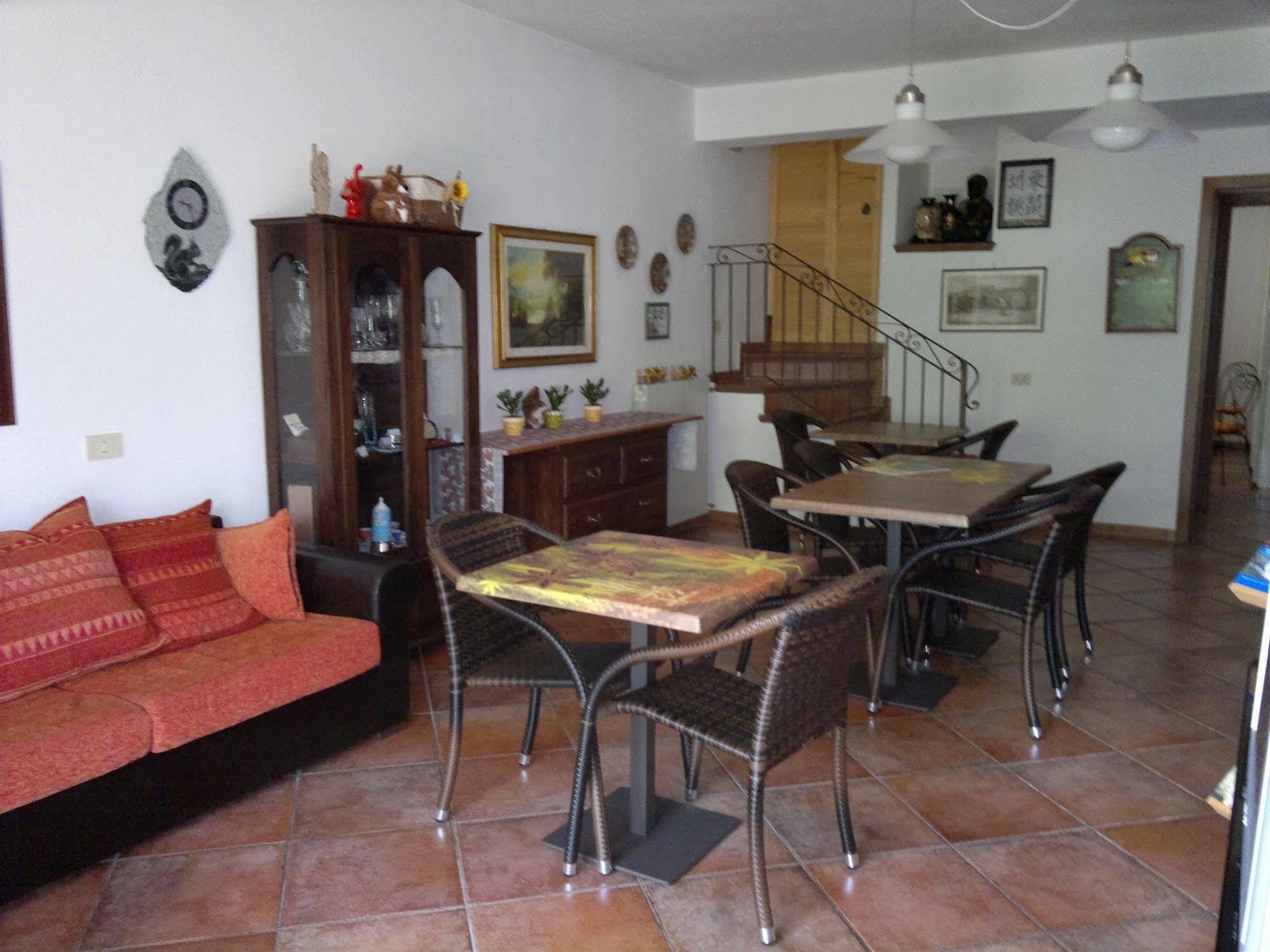 Lo Scoiattolo E La Noce Bed & Breakfast Stresa Dış mekan fotoğraf